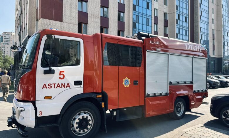 Елорда аулаларындағы заңсыз бөгеттер тексеріліп жатыр: шлагбаумдар мен бетон блоктар