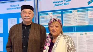 Астанада 55 жыл бірге тұрған жұбайлар №226 сайлау учаскесінде дауыс берді