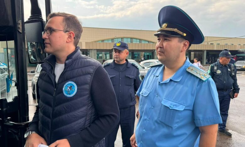 Елордада қалааралық автобус жүргізушілерге жол қауіпсіздігі мен есірткі зияны түсіндірілді