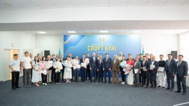 Спорт күні: Астанада сала мамандарына марапаттар табыс етілді