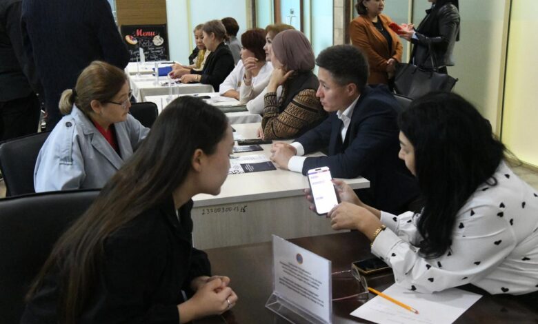 Астанада бос жұмыс орындары жәрмеңкесі: ашық есік күні өтті және нәтижелері