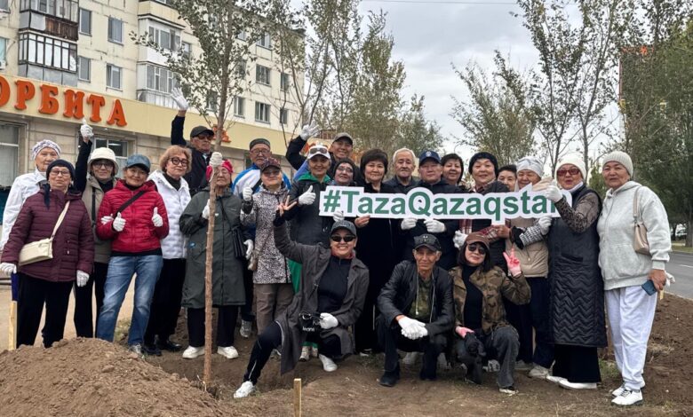 Алматы ауданы тұрғындары 'Таза Қазақстан' пен World Cleanup Day аясында қоғамдық орындарды тазартты