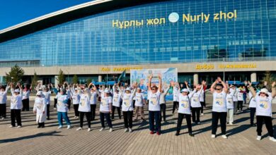 Белсенді өмір салты: Астанада Қарттар күніне орай қариялар флешмобы өтті