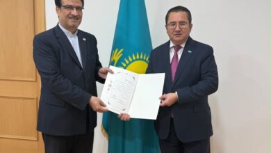 Иран елшісі Махмуд Сафари Фархуд сенім грамоталарының көшірмесін тапсырды
