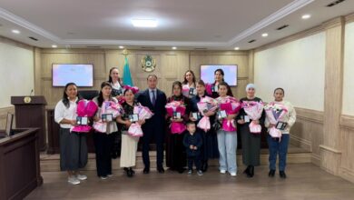 Астанада көпбалалы аналарға «Алтын алқа» және «Күміс алқа» наградалары табысталды
