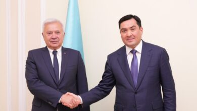 Ерлан Ақкенженов «Лукойл» негізін қалаушы Вагит Алекперовпен кездесті