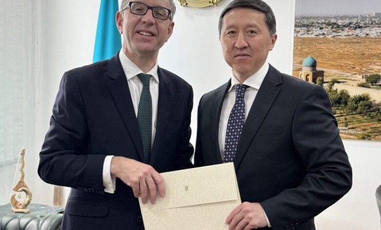 Ирландия елшісі Қазақстанда сенім грамоталарын тапсырды