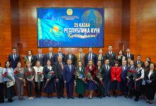 Республика күні қарсаңында ғылым және жоғары білім саласының үздіктері марапатталды