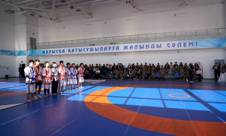 Астанада жасөспірімдер арасында күрестен «Жас сарбаз барысы» турнирі өтті