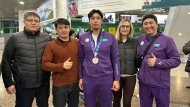 Азия ойындарының күміс жүлдегері су добышы Астана әуежайында салтанатты қарсы алынды