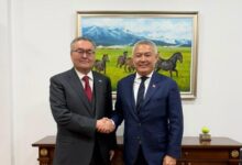 Сыртқы істер министрі Сингапурдың консулын күштеген ынтымақтастық туралы сөйлесті